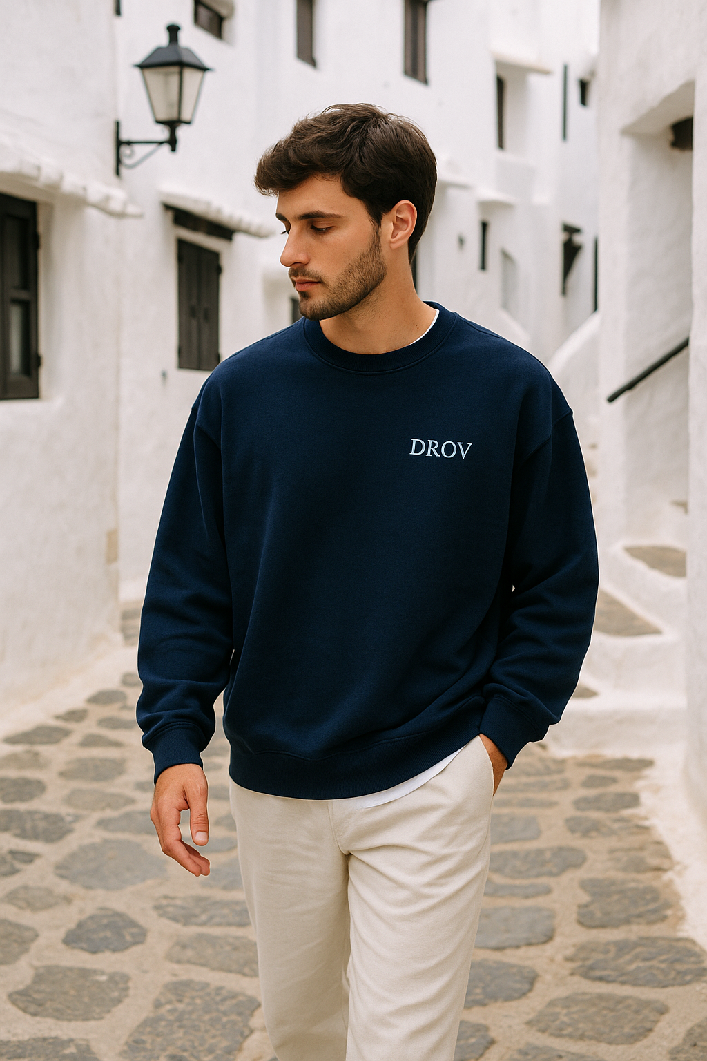 Sudadera Basica logo pequeño al lado DROV.